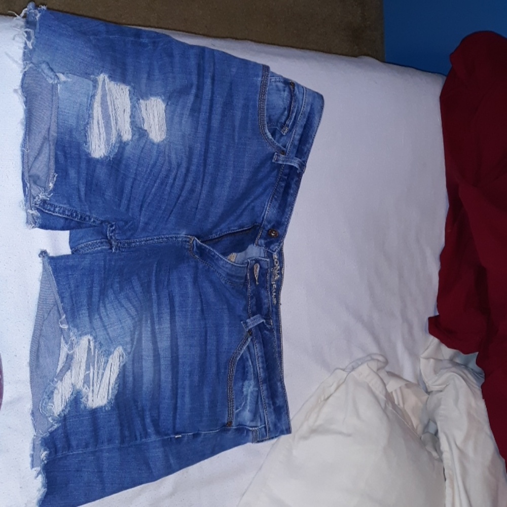 Arizona BAN Boyfriend Booty Shorts